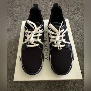 GIVENCHY SNEAKERS Sz 45